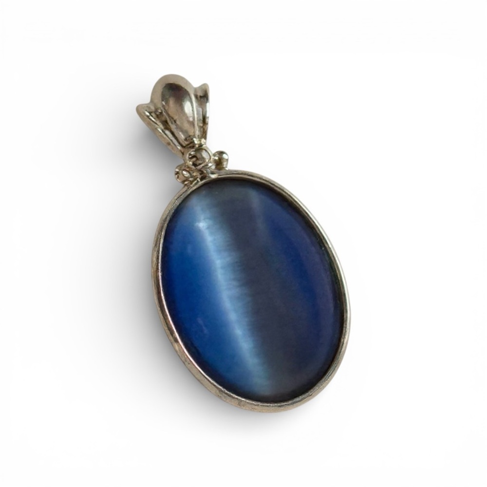 Sterling 925 silver cat's eye pendant with blue stone #silverjewellery